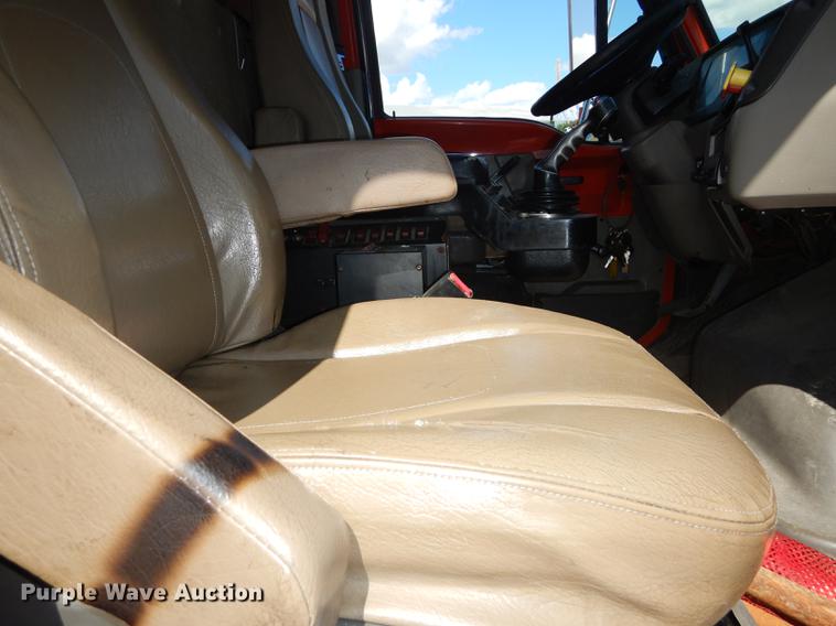 image for item DD6462 2003 Sterling LT7500 dump truck