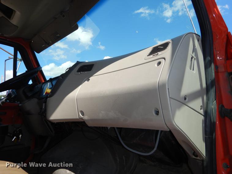 image for item DD6462 2003 Sterling LT7500 dump truck