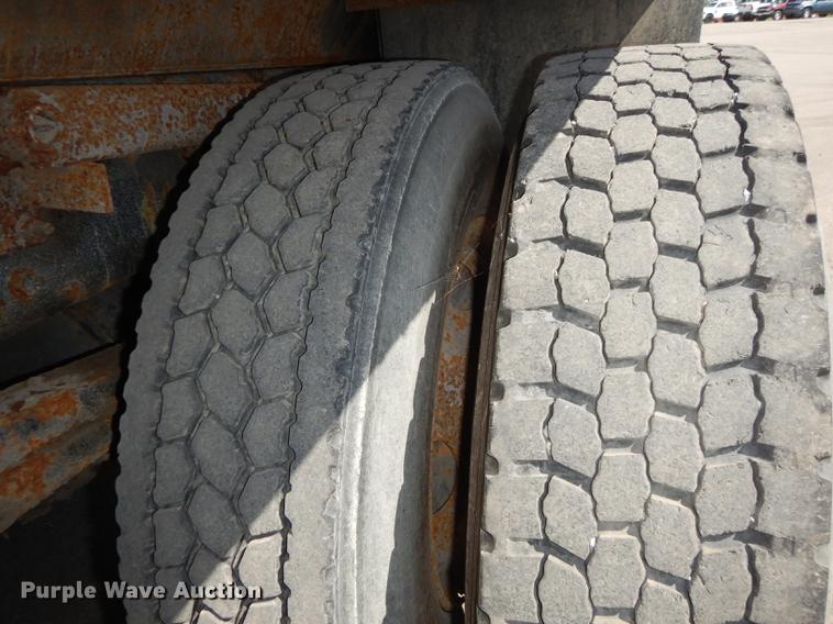 image for item DD6462 2003 Sterling LT7500 dump truck