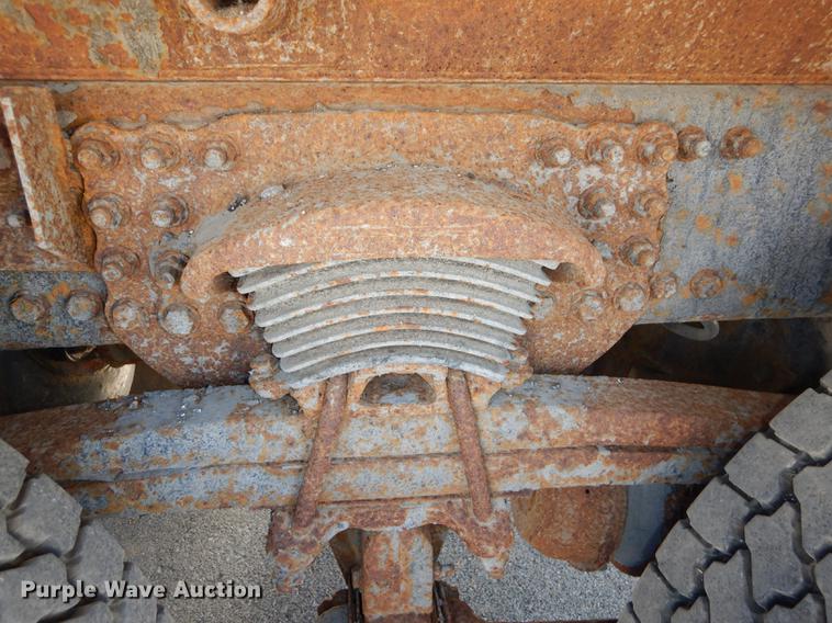 image for item DD6462 2003 Sterling LT7500 dump truck