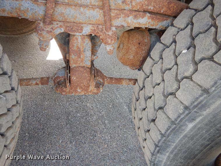 image for item DD6462 2003 Sterling LT7500 dump truck