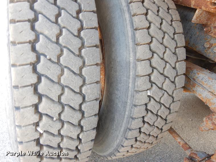 image for item DD6462 2003 Sterling LT7500 dump truck