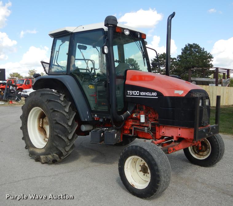 image for item DD6522 1999 New Holland TS100 tractor