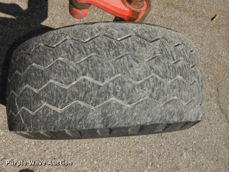 image for item DD6522 1999 New Holland TS100 tractor