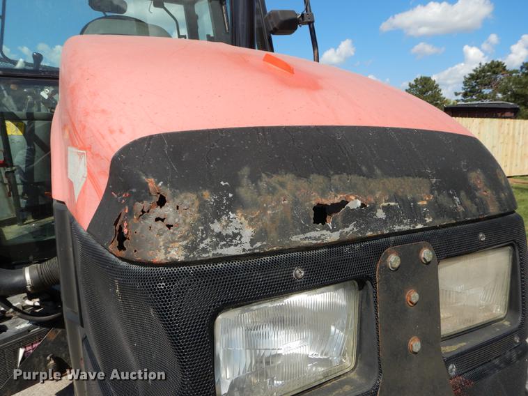 image for item DD6522 1999 New Holland TS100 tractor