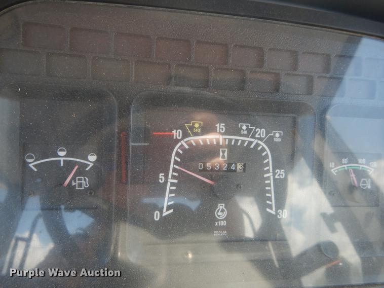 image for item DD6522 1999 New Holland TS100 tractor