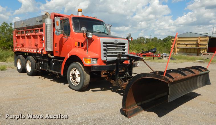 image for item DD6523 2003 Sterling LT7500 dump truck