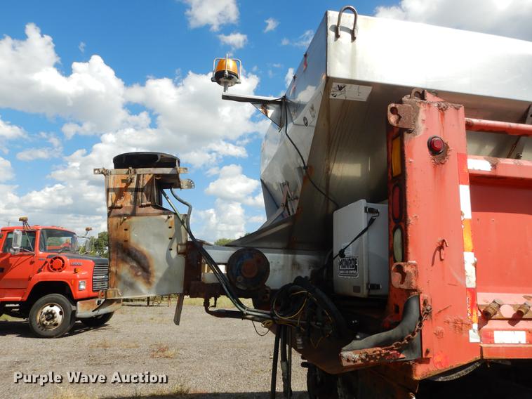 image for item DD6523 2003 Sterling LT7500 dump truck