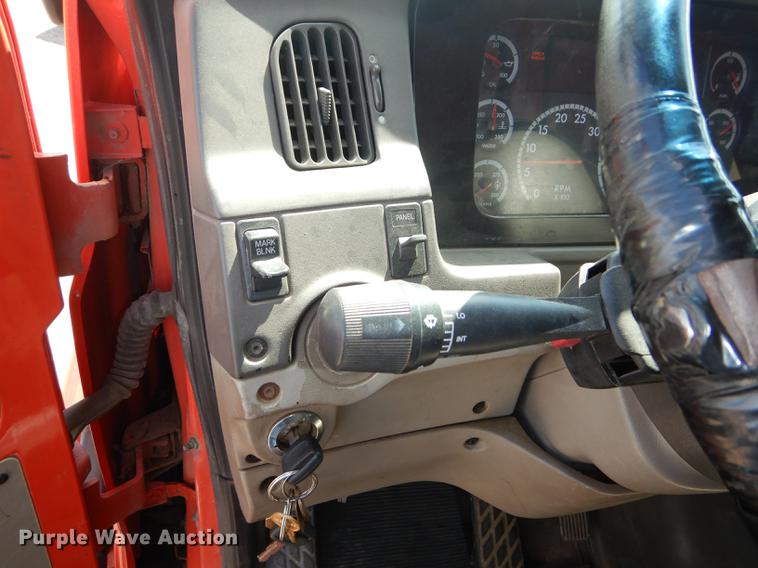 image for item DD6523 2003 Sterling LT7500 dump truck