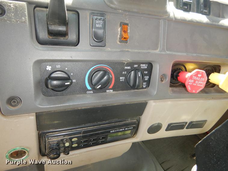 image for item DD6523 2003 Sterling LT7500 dump truck