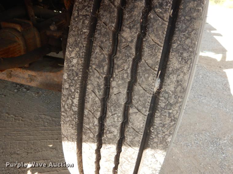 image for item DD6523 2003 Sterling LT7500 dump truck