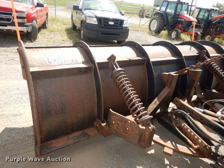 image for item DD6523 2003 Sterling LT7500 dump truck