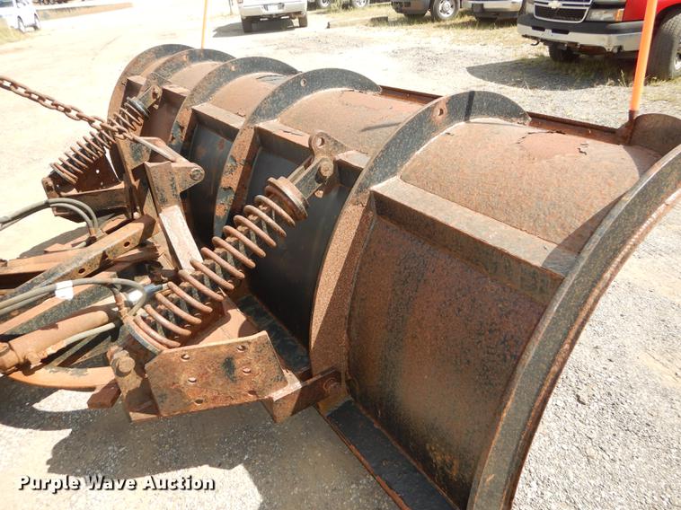 image for item DD6523 2003 Sterling LT7500 dump truck