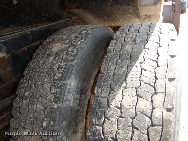 image for item DD6523 2003 Sterling LT7500 dump truck