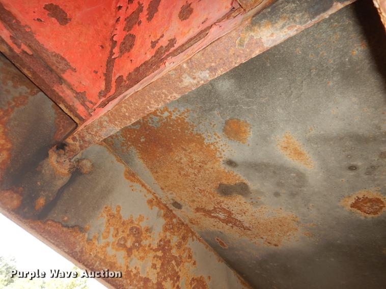 image for item DD6523 2003 Sterling LT7500 dump truck