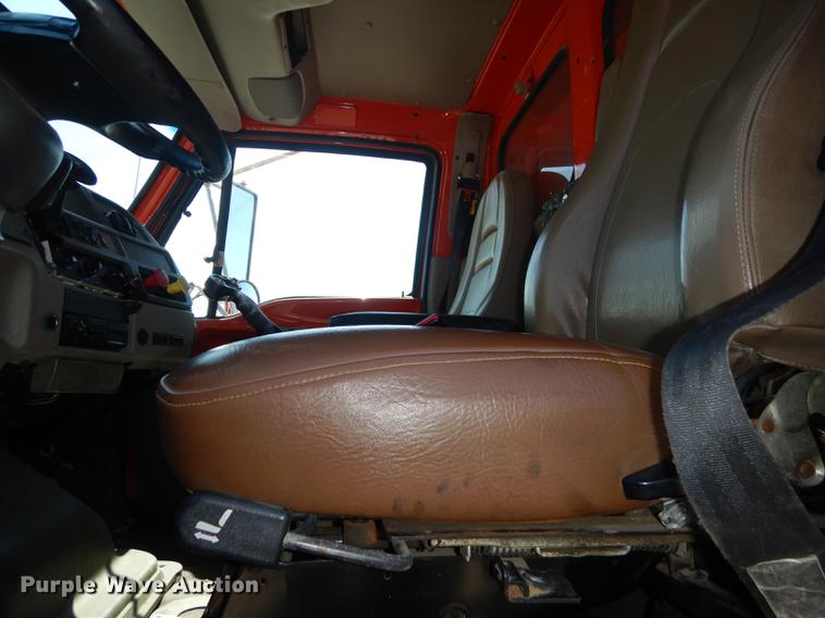 image for item DD6525 2003 Sterling LT7500 dump truck