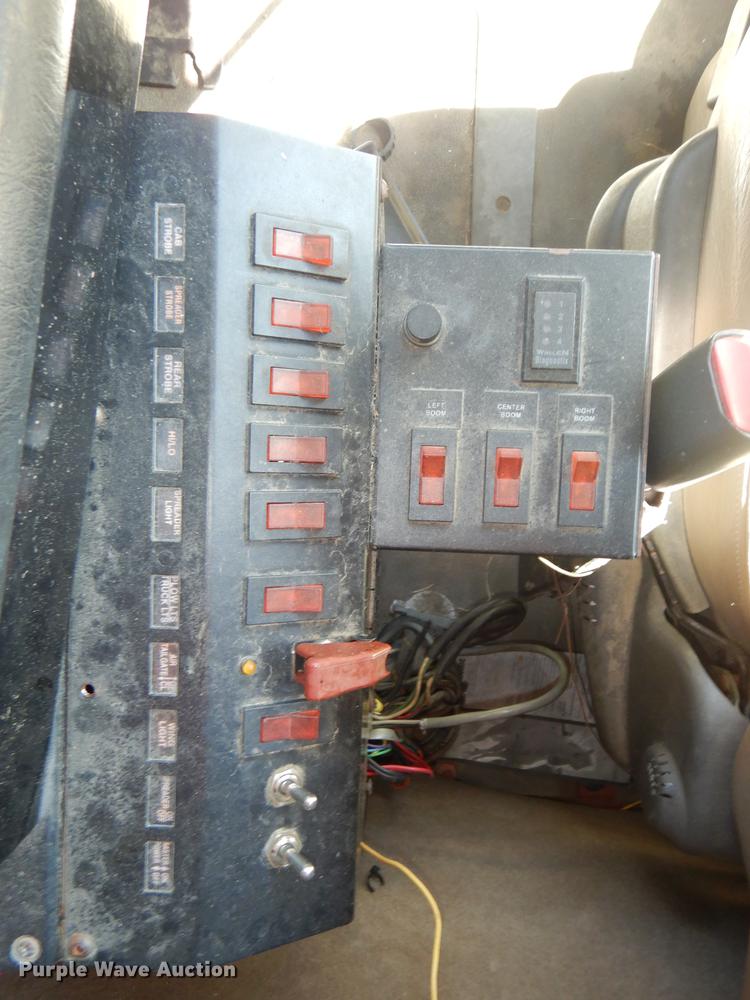 image for item DD6525 2003 Sterling LT7500 dump truck