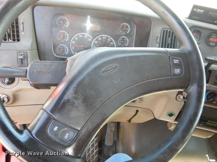 image for item DD6525 2003 Sterling LT7500 dump truck