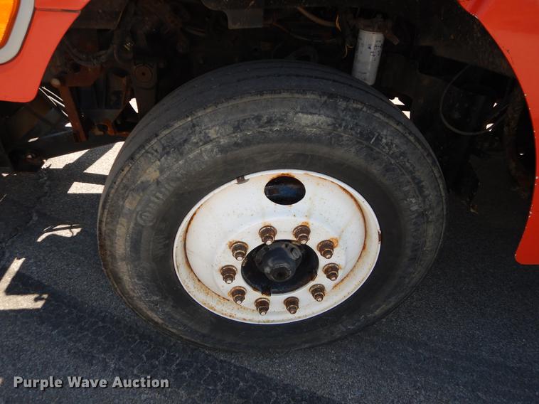 image for item DD6525 2003 Sterling LT7500 dump truck