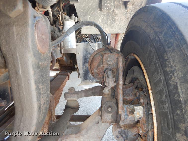 image for item DD6525 2003 Sterling LT7500 dump truck