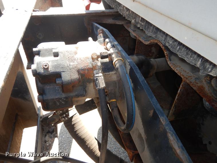 image for item DD6525 2003 Sterling LT7500 dump truck