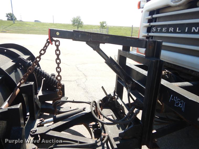 image for item DD6525 2003 Sterling LT7500 dump truck