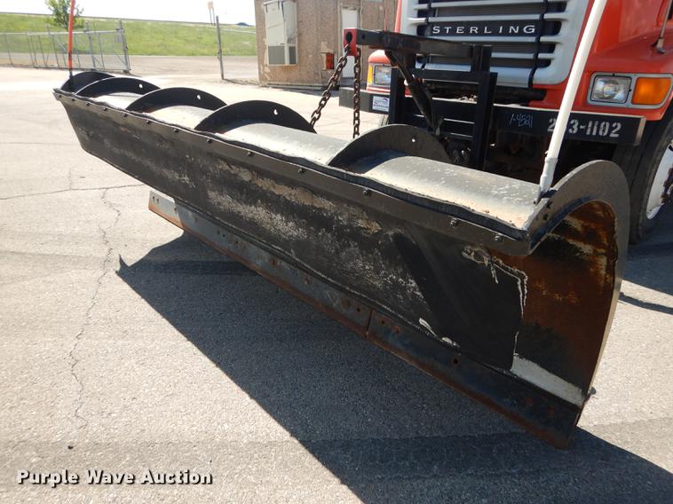 image for item DD6525 2003 Sterling LT7500 dump truck