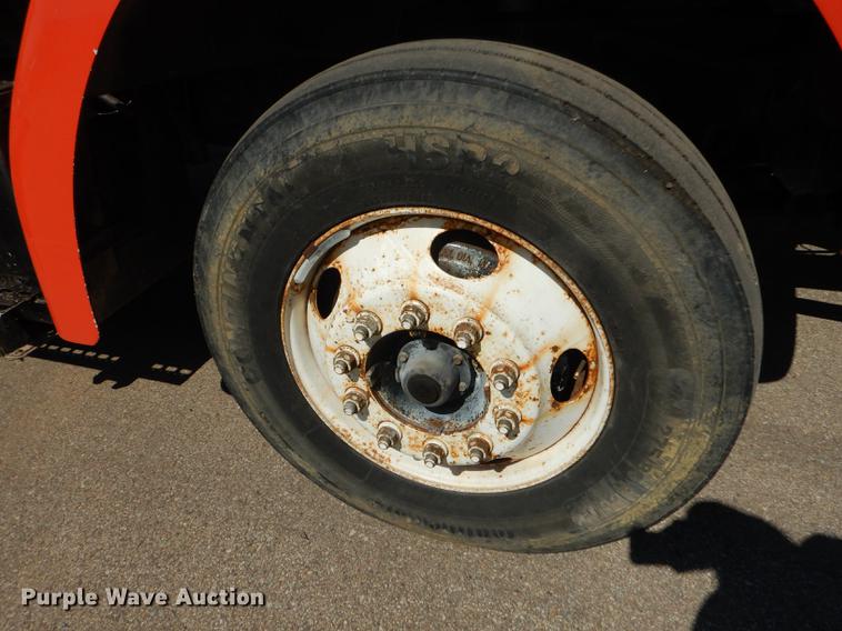 image for item DD6525 2003 Sterling LT7500 dump truck