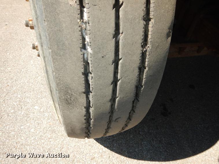 image for item DD6525 2003 Sterling LT7500 dump truck