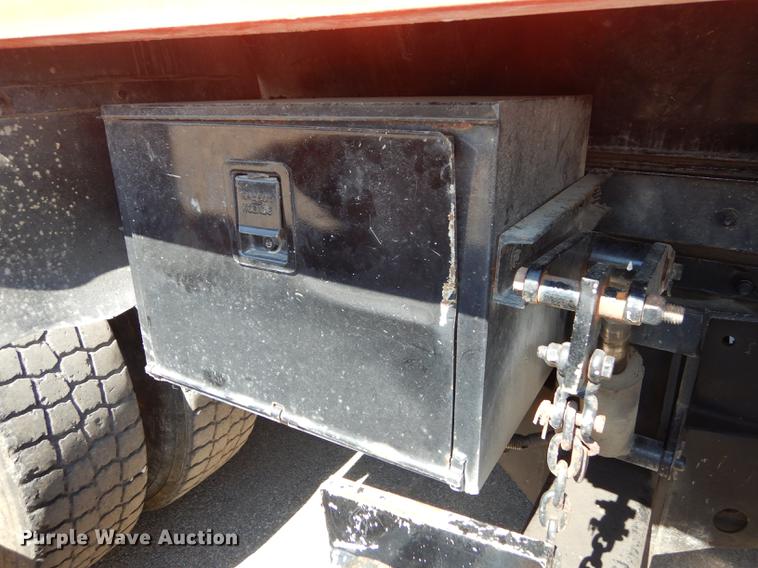 image for item DD6525 2003 Sterling LT7500 dump truck