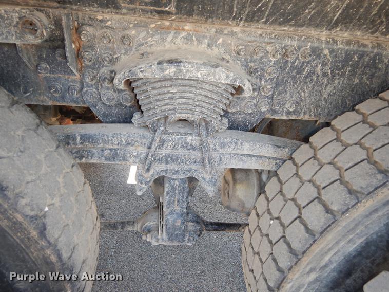 image for item DD6525 2003 Sterling LT7500 dump truck