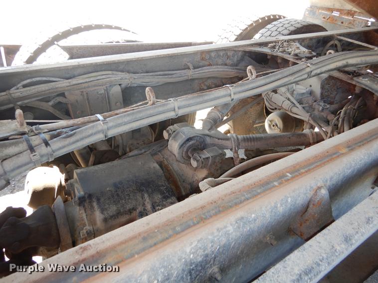 image for item DD6525 2003 Sterling LT7500 dump truck