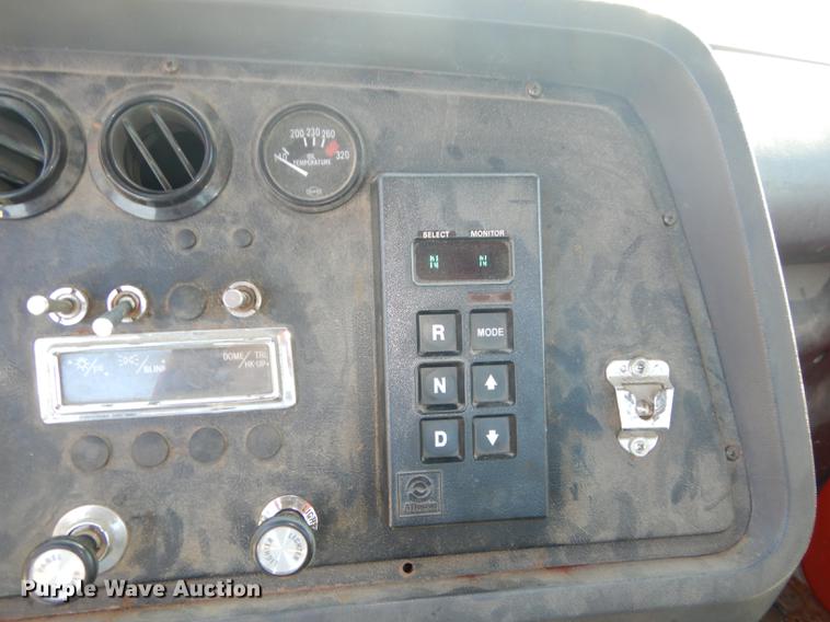 image for item DD6526 1995 Ford L8000 rollback truck