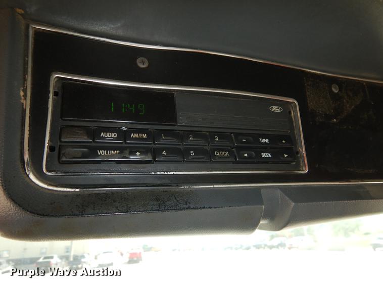 image for item DD6526 1995 Ford L8000 rollback truck