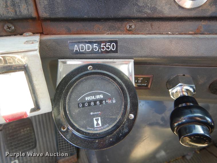 image for item DD6526 1995 Ford L8000 rollback truck