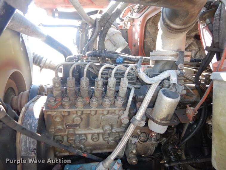 image for item DD6526 1995 Ford L8000 rollback truck