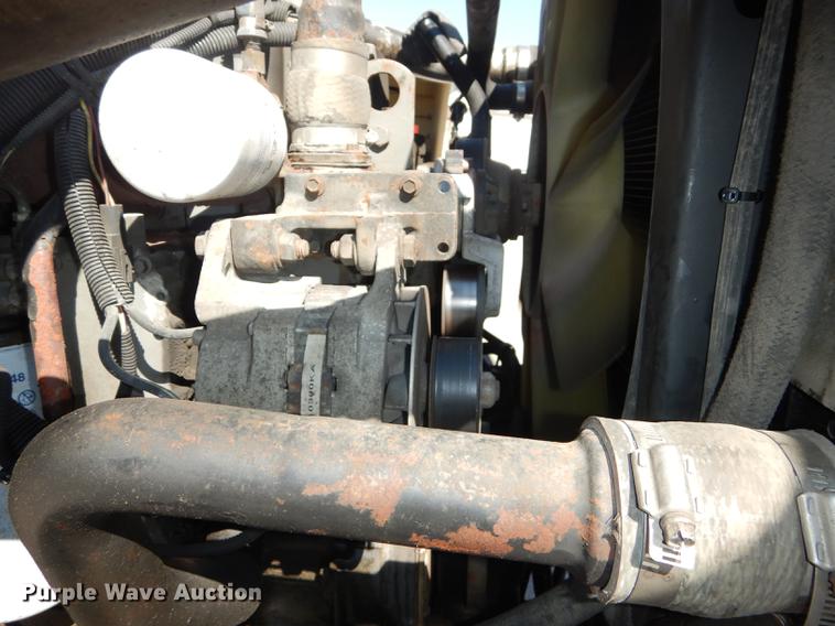 image for item DD6526 1995 Ford L8000 rollback truck