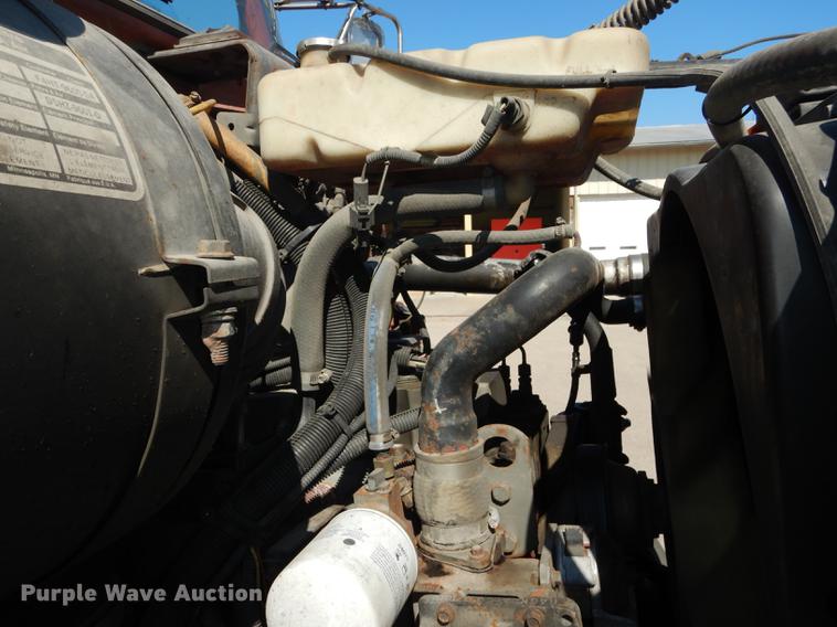 image for item DD6526 1995 Ford L8000 rollback truck