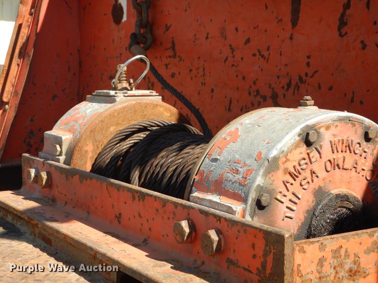 image for item DD6526 1995 Ford L8000 rollback truck