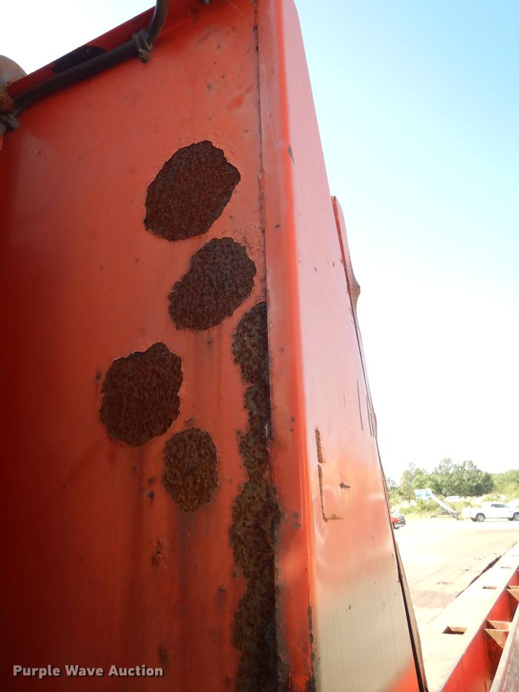 image for item DD6526 1995 Ford L8000 rollback truck