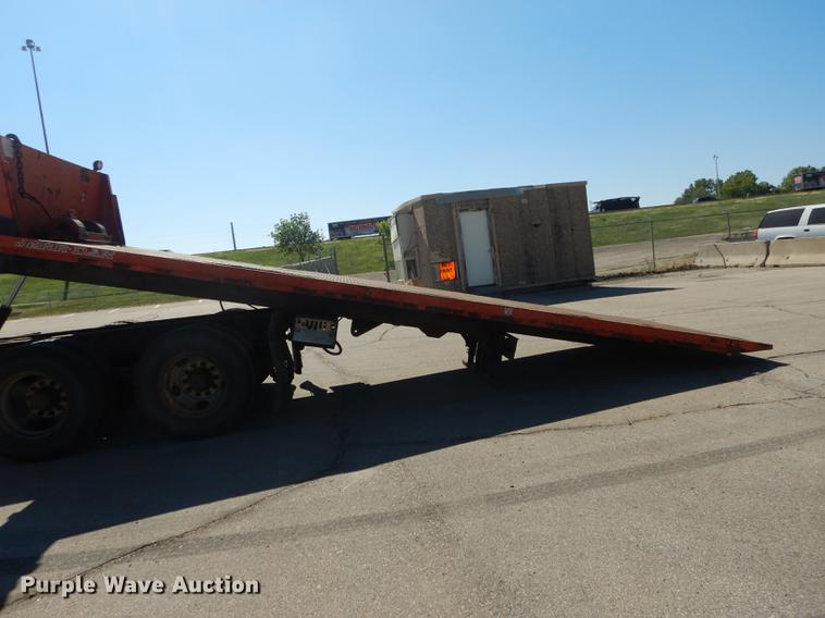 image for item DD6526 1995 Ford L8000 rollback truck