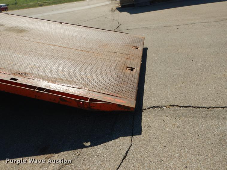 image for item DD6526 1995 Ford L8000 rollback truck