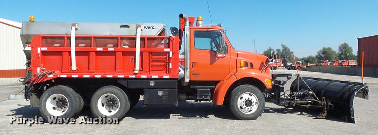 image for item DE7255 2001 Sterling LT7501 dump truck