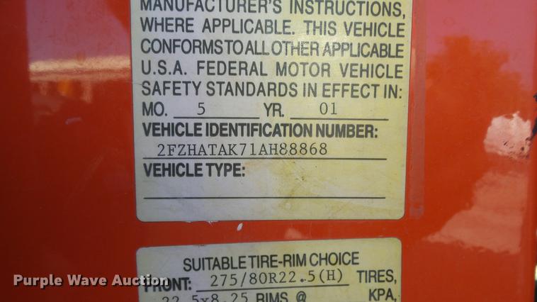 image for item DE7255 2001 Sterling LT7501 dump truck