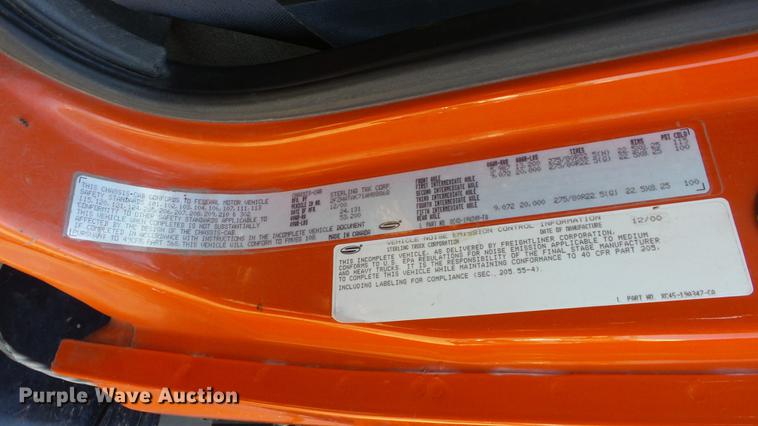 image for item DE7255 2001 Sterling LT7501 dump truck