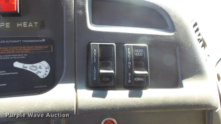 image for item DE7255 2001 Sterling LT7501 dump truck