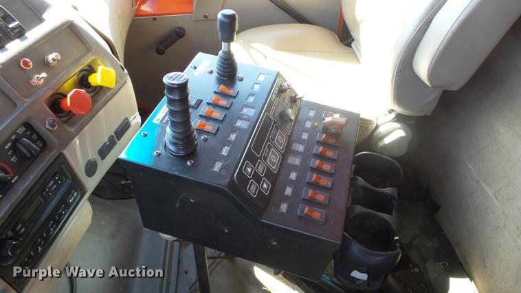 image for item DE7255 2001 Sterling LT7501 dump truck