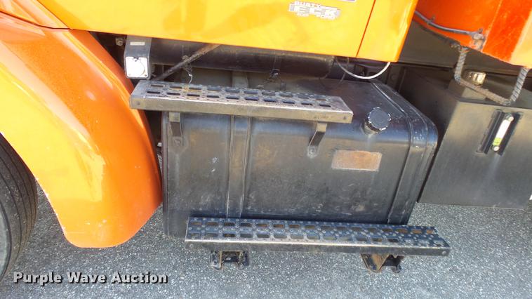 image for item DE7255 2001 Sterling LT7501 dump truck