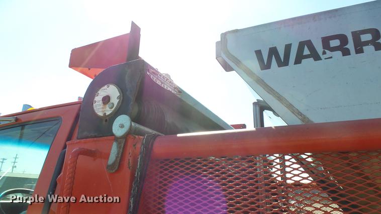 image for item DE7255 2001 Sterling LT7501 dump truck