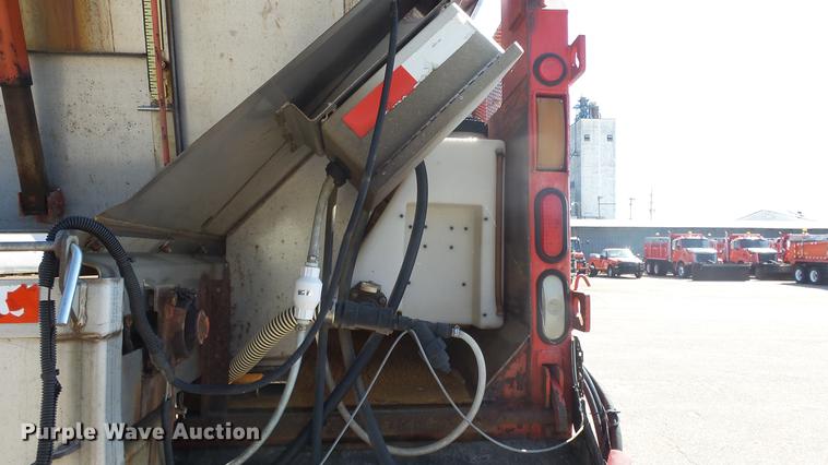 image for item DE7255 2001 Sterling LT7501 dump truck